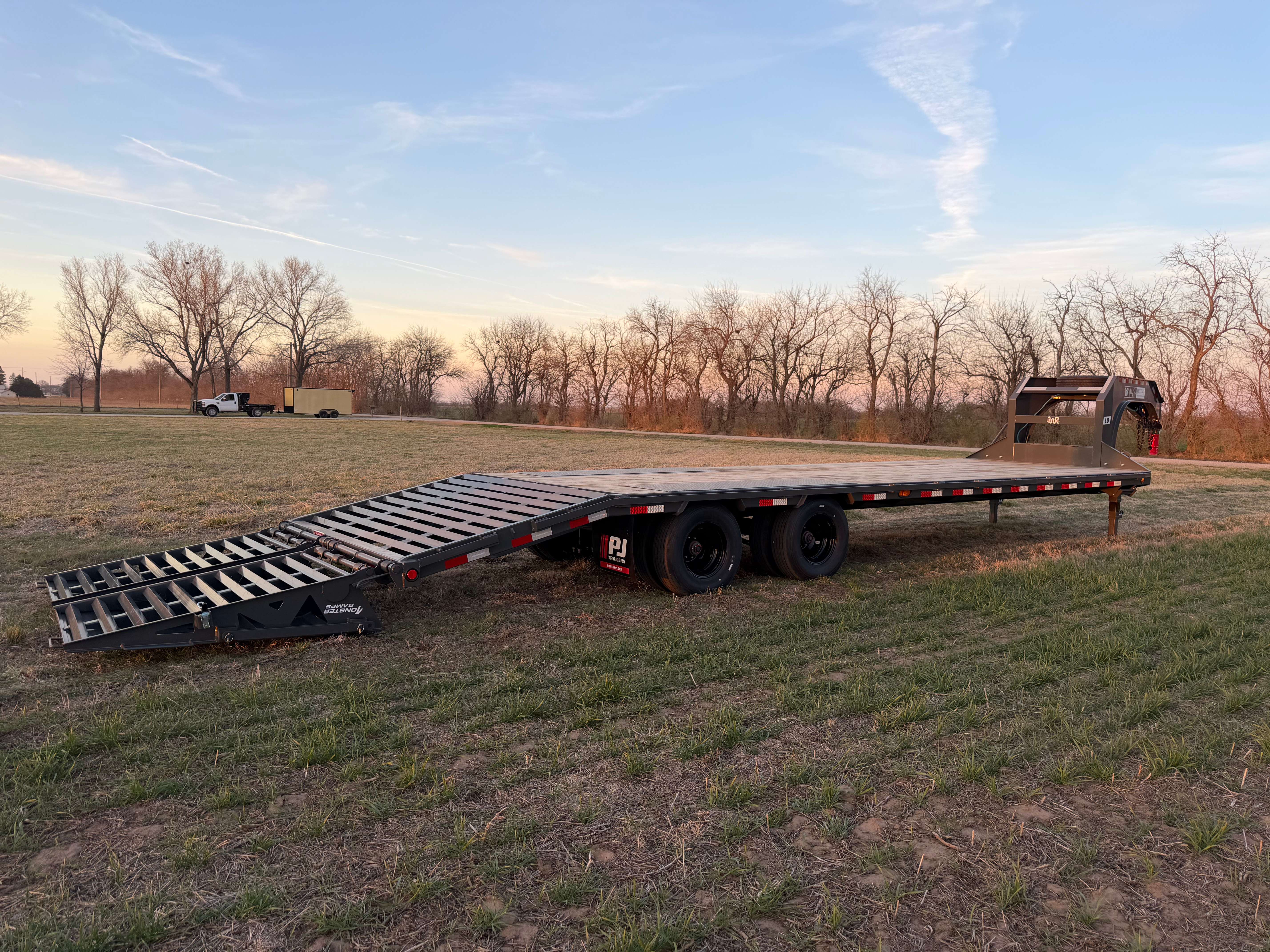Gooseneck Trailers - Heavy-duty hauling for the largest equipment and loads. Available for rent in Hutchinson, Kansas