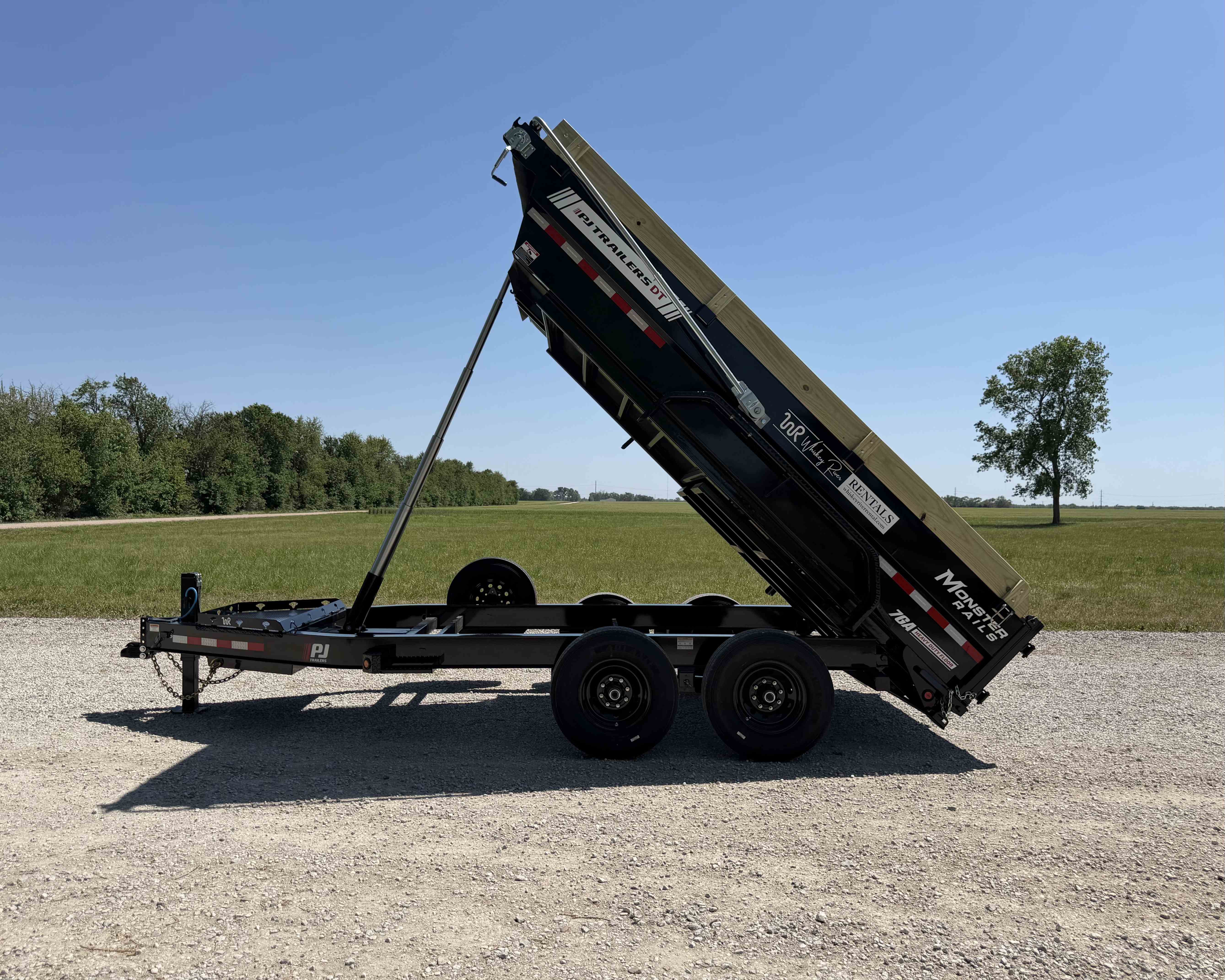 Dump Trailers - Ideal for landscaping, construction debris, and heavy-duty hauling. Available for rent in Hutchinson, Kansas