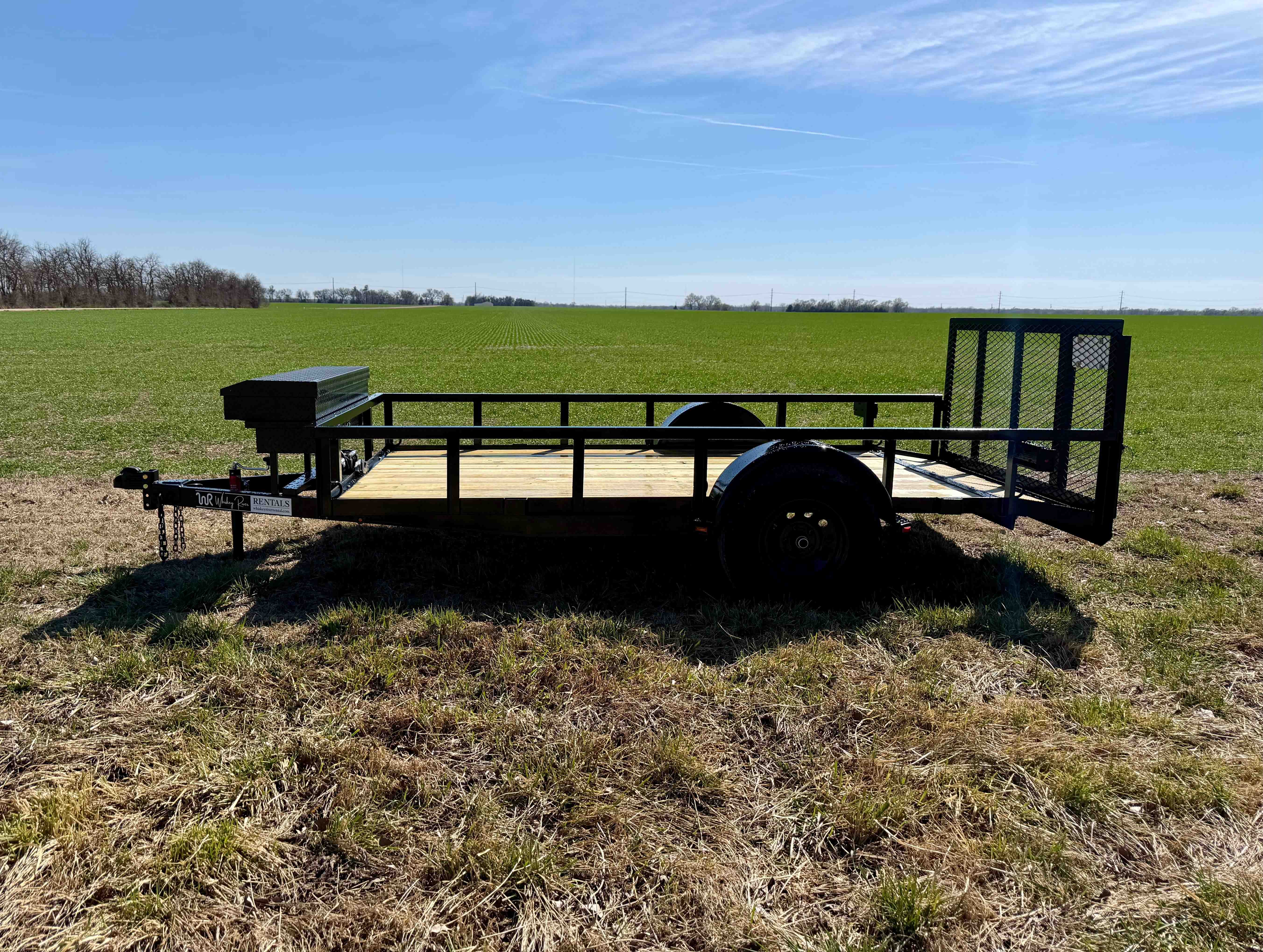 Utility Trailers - Versatile trailers for general hauling, landscaping, and moving. Available for rent in Hutchinson, Kansas